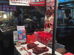 -六合夜市