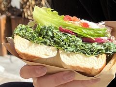 -Catch Bagel(芳草地店)