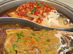 -阿瓦山寨·湘菜现炒·剁椒鱼头王(咸阳总店)
