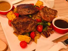 -必胜客(东大桥店)