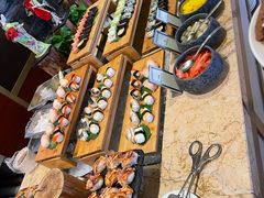 -大中华希尔顿酒店-念自助餐·嗨啤·小龙虾