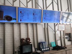 -顶东面包花园·生日蛋糕(世博店)