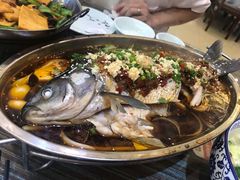 招牌跳水鱼-自游人·美食一楼·地道徽菜(三十年名店)