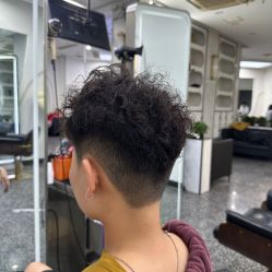 -发源地HAIR SALON