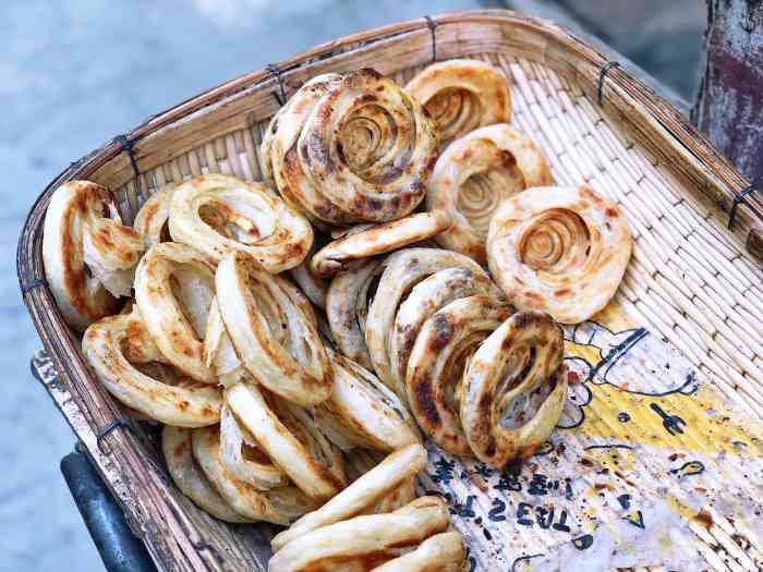 油旋张(大观园店)-"在大众点评上搜索济南名小吃,个人很爱吃饼.