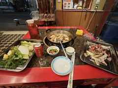 -金鼎雪山牦牛杂火锅(理县总店)