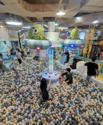 -多多淘儿童体验中心(重庆来福士店)