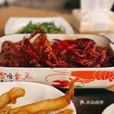 护城河边的晚餐