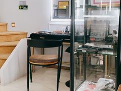 -ME觅妆·定制美妆·彩妆私教(菱角湖店)