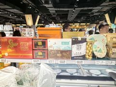 -胖东来生活广场(健康路店)