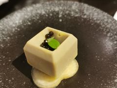 -玥轩YUE HIN(IFS国际金融中心店)