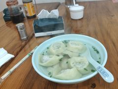 特色荠菜肉馄饨-潘国仙耳光馄饨(黄家阙路店)