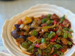 茄子肉丁小公鸡双拼拌面-文三里屯面馆(三里屯店)