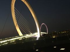 -南京眼步行桥