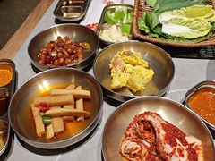 -草家酱蟹炭火烤肉店(珲春南路一店)