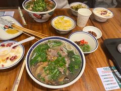 -云阿蛮云南生烫牛肉米线(奉贤路店)