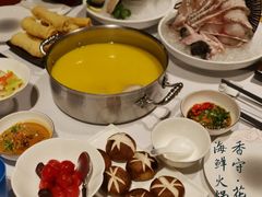 -香守·花胶鸡海鲜火锅(JW万豪店)
