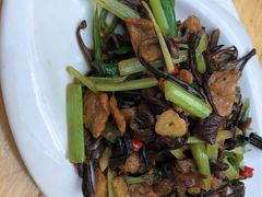 -栾味之香栾川本地菜(半山小巷店)