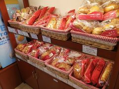 -红宝石·鲜奶小方·海派西点房(莘庄龙之梦店)