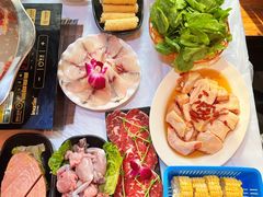 -鲜入围煮花胶鸡海鲜火锅