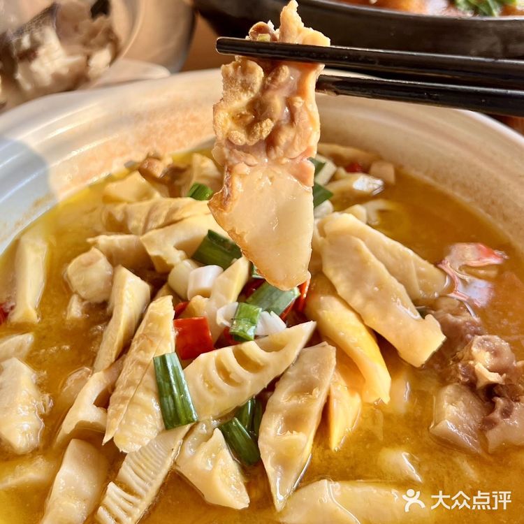 (千岛湖)带爸妈来这吃鱼头汤被夸了一个月……