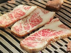 -臻牛烤肉