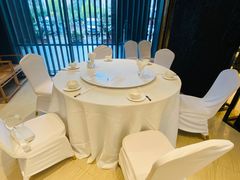 -鱼鲜饭香·招牌汽锅剁椒鱼头王