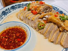 -客家大院·非遗赣南客家菜(郁孤台店)