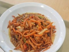 胡萝卜丝炒肉丝-老乡鸡(亳州路天庆大厦店)