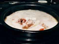 -大匠工房古船木艺术餐厅·猪肚鸡专门店(长白仙岛店)