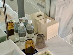 -上海漕河泾万丽酒店