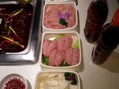 -海底捞火锅鲜切牛肉主题店(长寿路店)