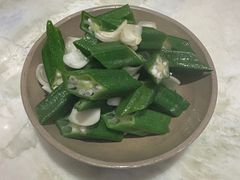 -孔雀云贵川·融合菜(长宁来福士店)