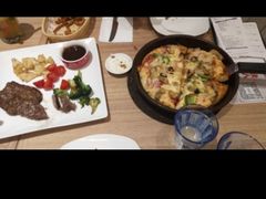 -必胜客(兰州国贸店)