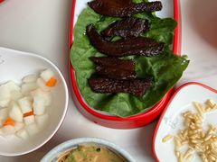 -毛辣果·贵州红酸汤牛肉火锅(西单店)