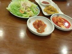 -青瓦餐厅·生鱼片·韩园烤肉(西塔店)