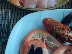 -亚洲国际大酒店·云顶阁旋转自助餐厅