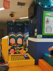 -孩子王童乐园(西安万象城店)