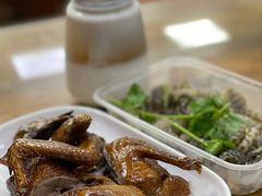 红烧乳鸽-崖口煲仔饭