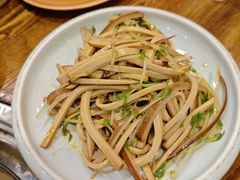 -亮欢寨酸汤鱼(沙冲路店)