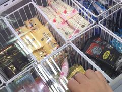 -全家便利店(襄阳南路店)