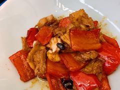 当红小炒肉石锅饭-新白鹿餐厅(爱琴海购物中心店)