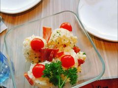 -必胜客(世纪港湾店)