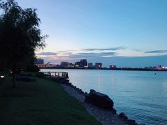 -上海滴水湖皇冠假日酒店