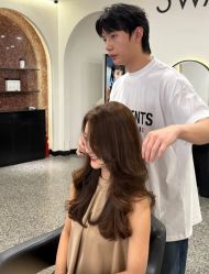 -SWANK SALON