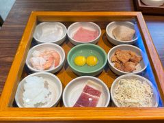 -良米山·云南野生菌过桥米线(上海首店)