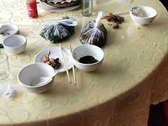 -华龙特色大骨鸡农家菜馆