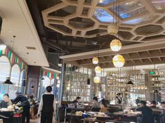 大堂-钱小奴海鲜自助黑金店(杭州滨江龙湖店)