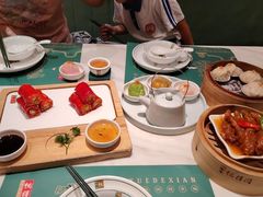 -悦得闲广式点心茶楼(蓝鲸世界店)
