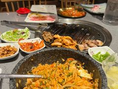 -喜鹊烤肉酒场(美乐城店)